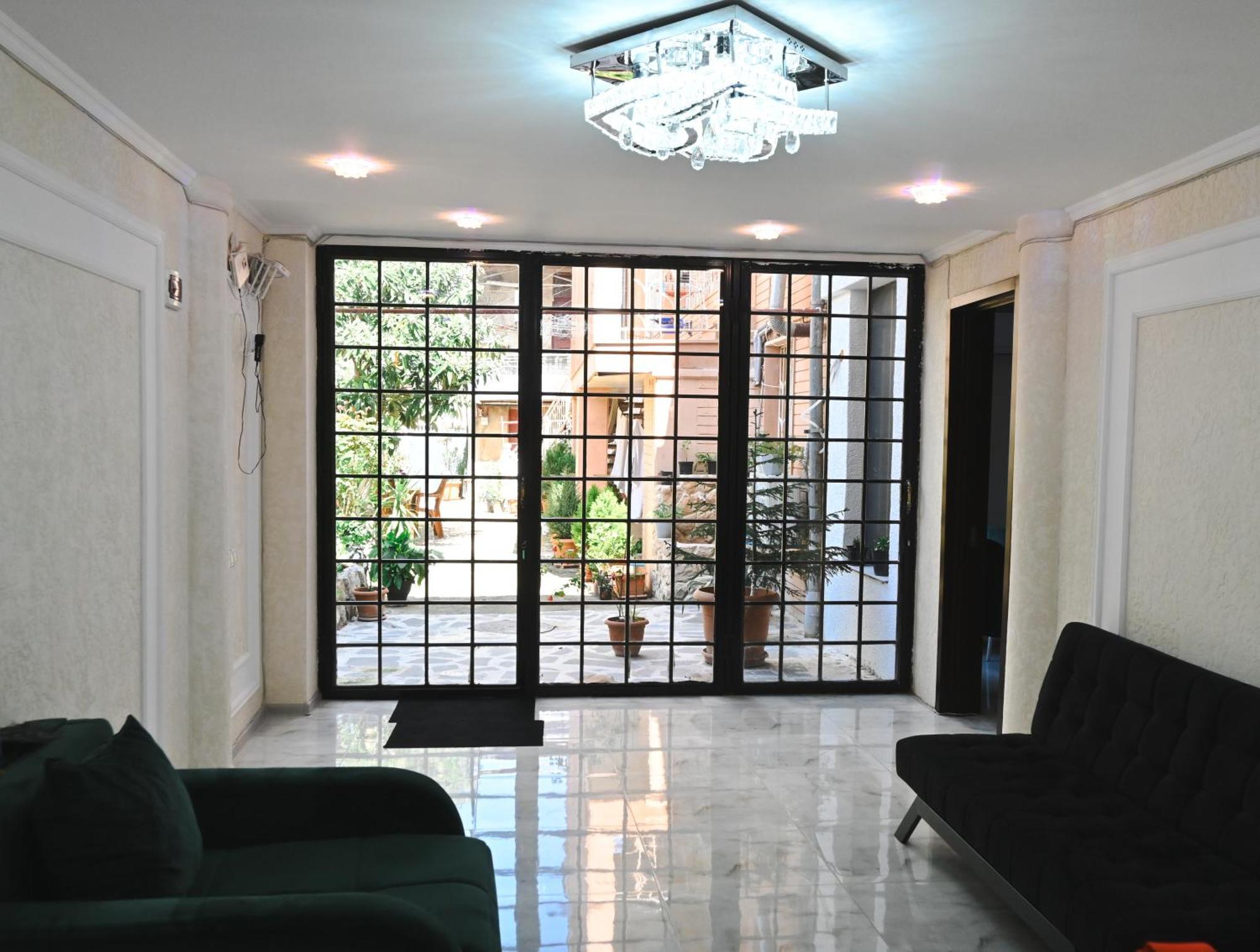 Jerusalem Hotel Kutaisi Exterior foto