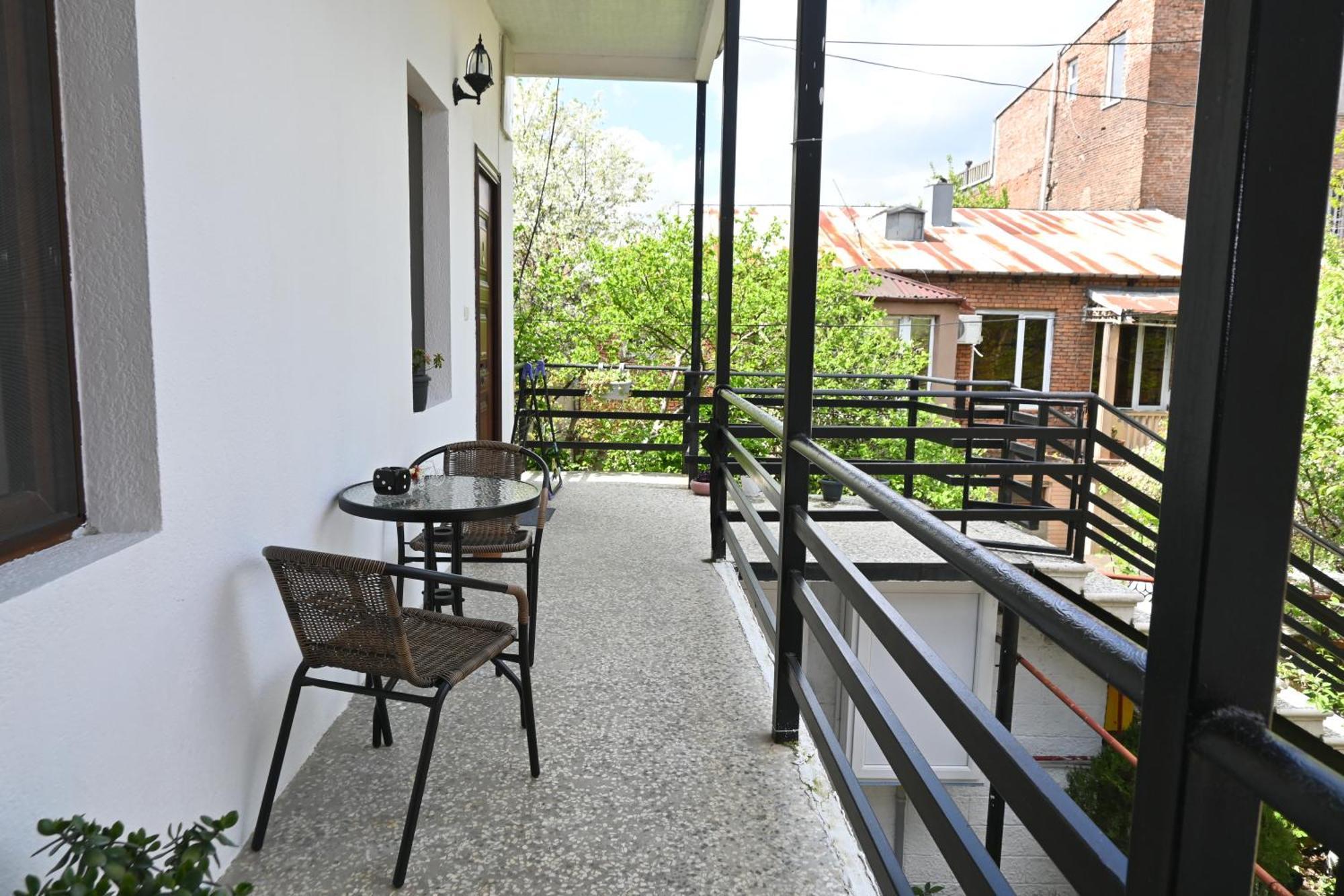 Jerusalem Hotel Kutaisi Exterior foto